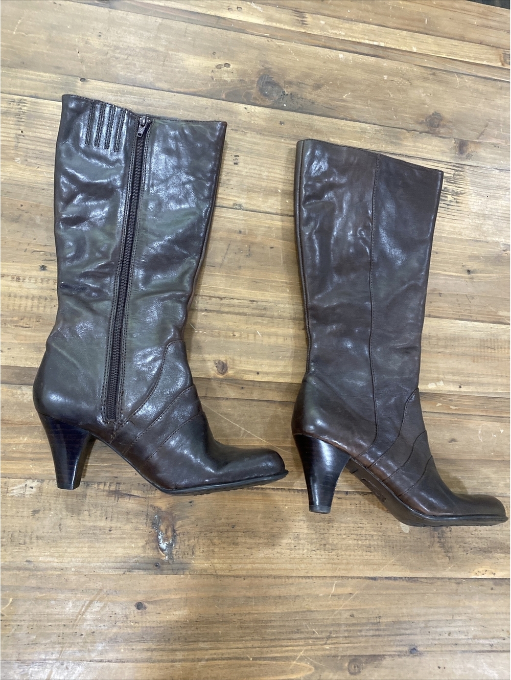 Women’s Born Brown Leather Zipper Boots 6.5